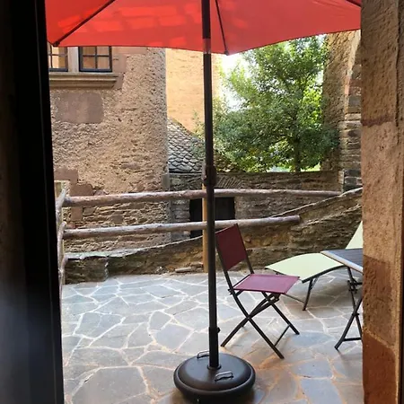 홈스테이 La Conquise Conques-en-Rouergue